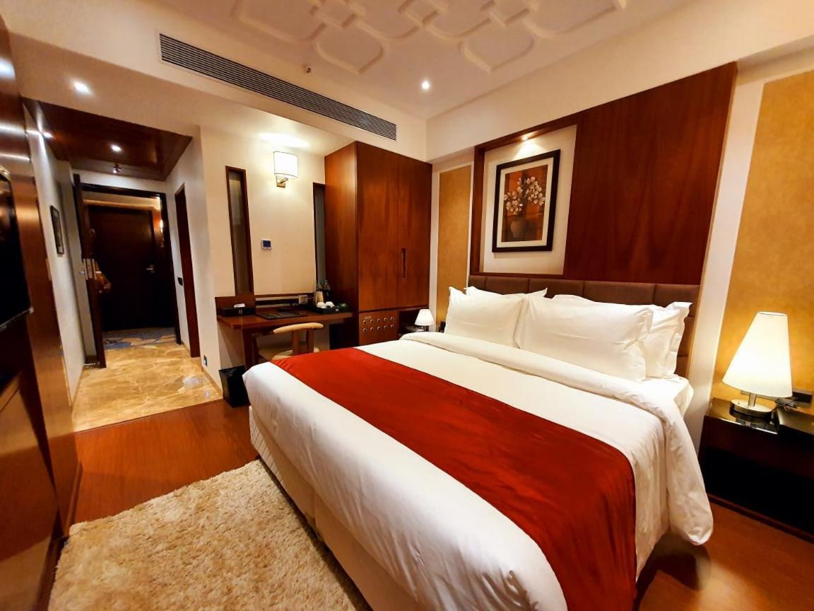 Hotel Mbc Citadel Nashik Eksteriør billede